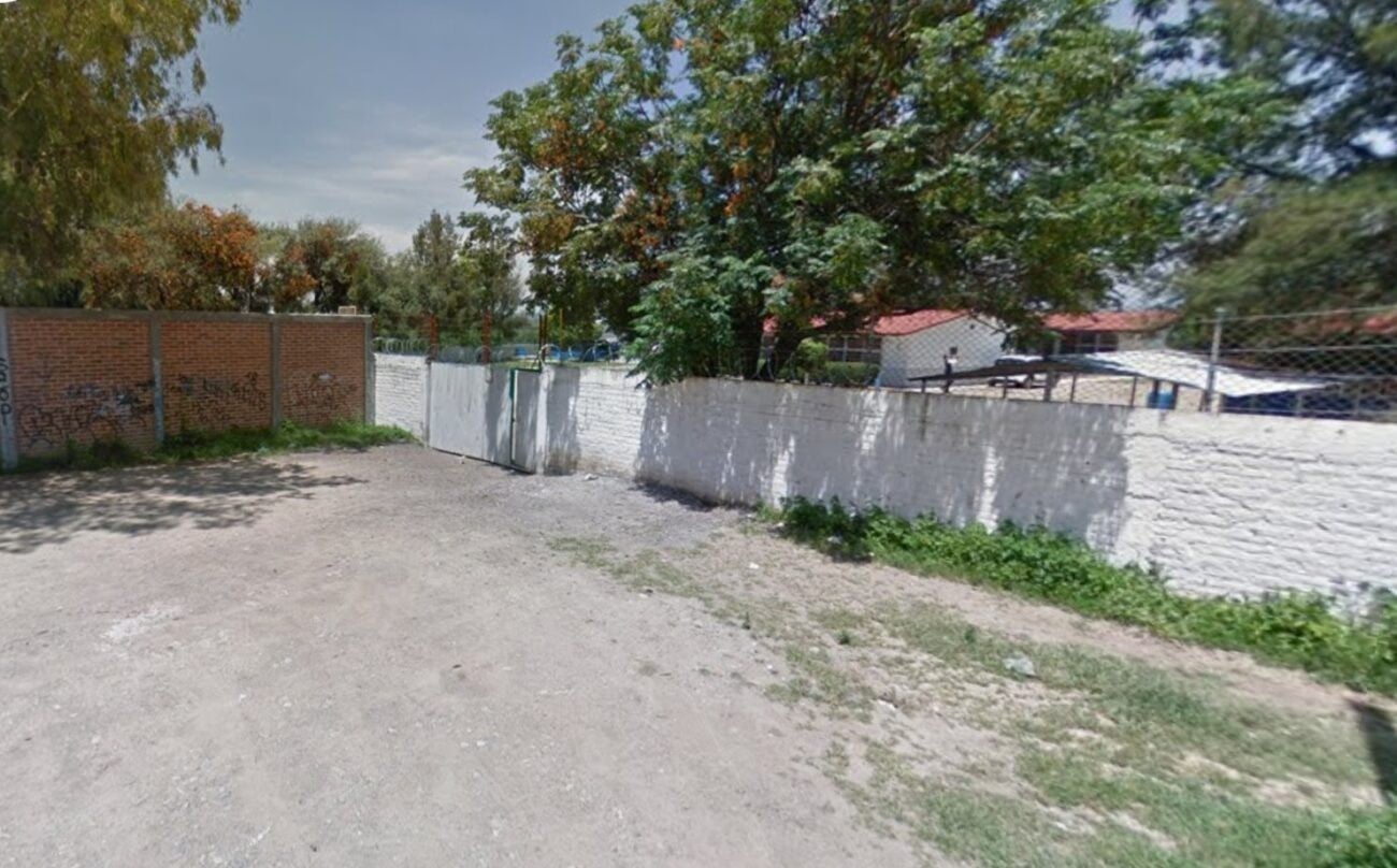 Estudiantes de telesecundaria tomarán clases a distancia tras intoxicación de alumnos