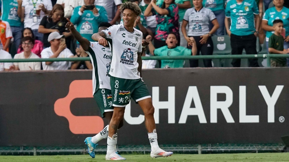 ¡Por el título de goleo! Victoria y anotaciones motivan a Jhonder Cádiz