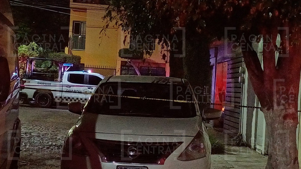 Escuchan fuertes gritos y balazos y hallan a un hombre asesinado; temen rapto de otro más