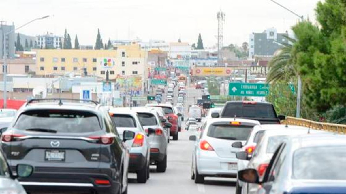 Así puedes conocer a qué nombre está un coche en México