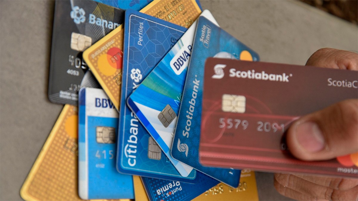 Claves para manejar tarjetas de crédito sin caer en deudas