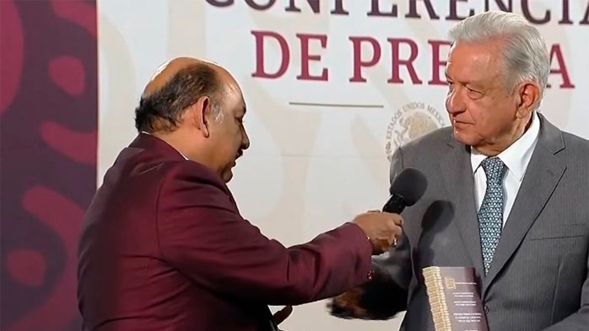 Universidad donde estudió Lord Molécula desconoce tesis que dio a firmar al presidente