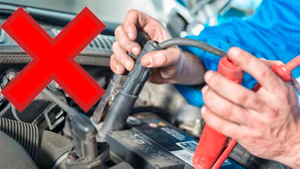 ¿Es recomendable pasar corriente a la batería un coche moderno?, esto sabemos