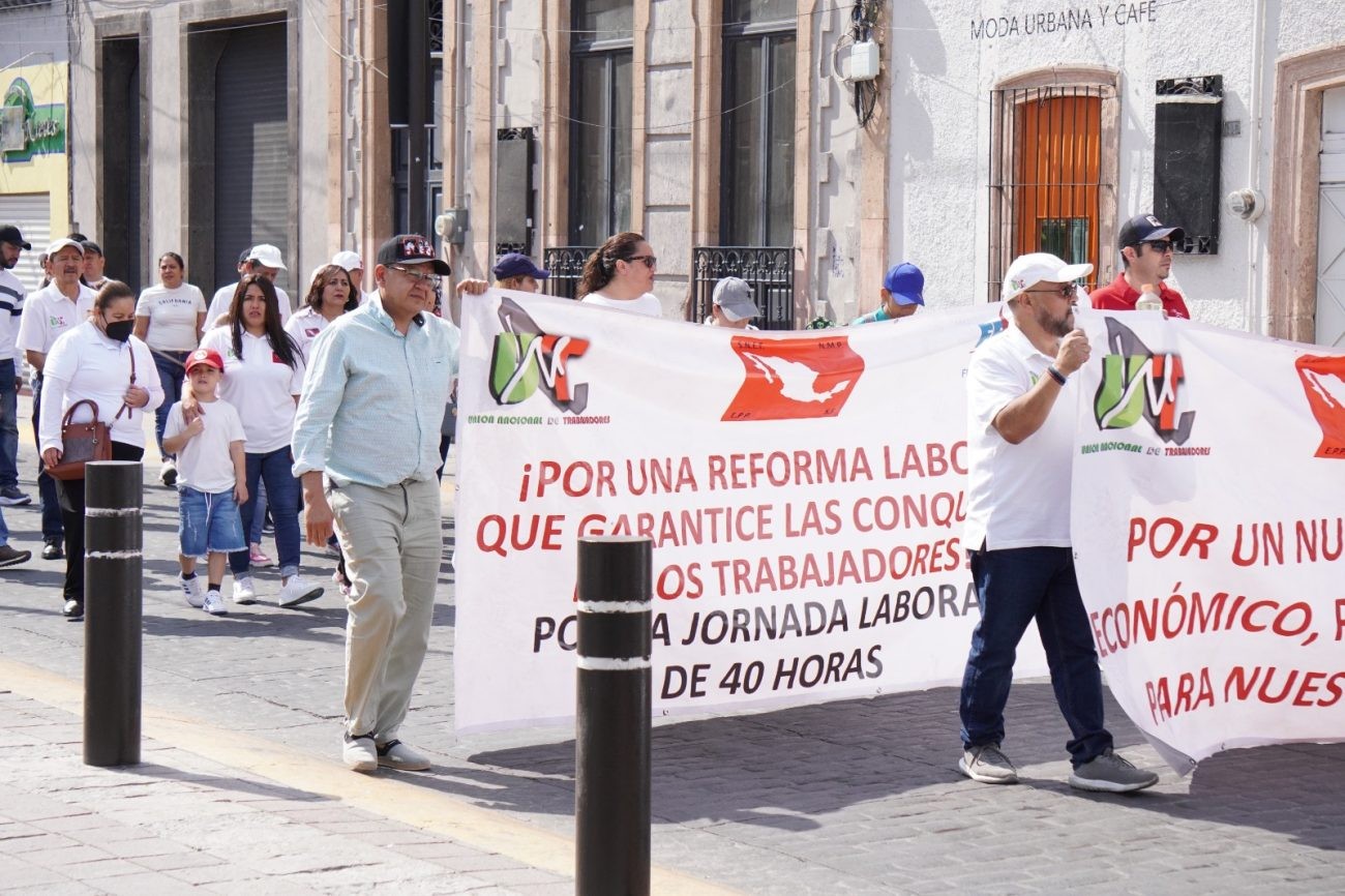 'Ya les dije que se pongan a luchar por eso': Noroña sobre reducción de la jornada laboral