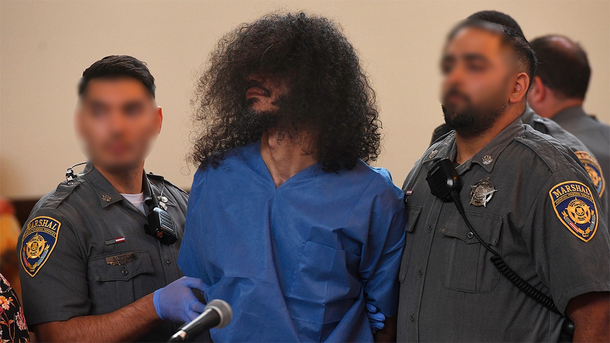 Acusan a un hombre de matar a su hijastro; la mamá y otro niño también resultaron heridos