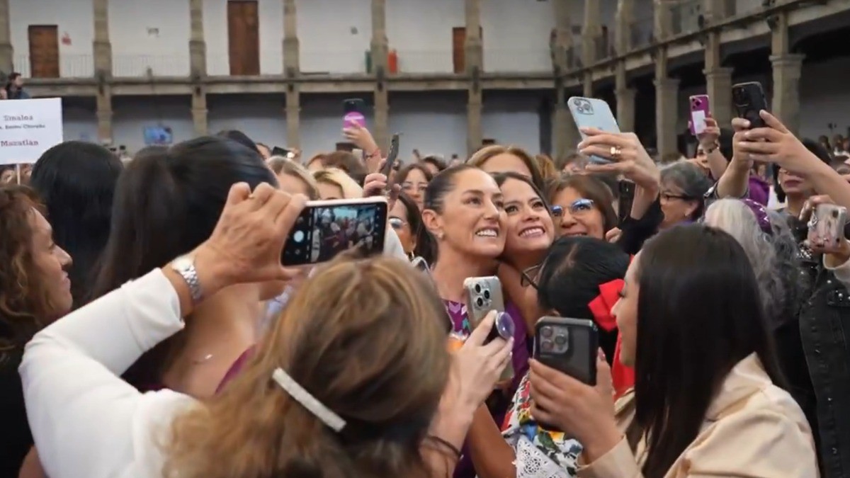 Lanza Sheinbaum cartilla de derechos de mujeres