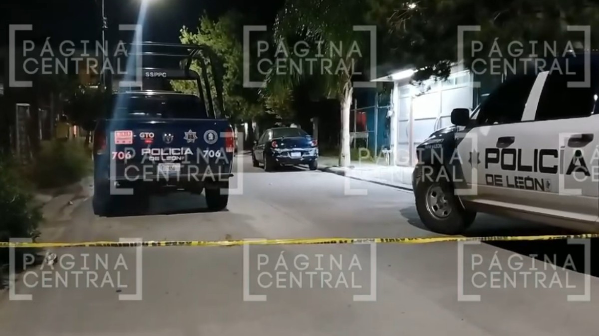 Motosicarios balean a un hombre afuera de su casa en la colonia Puerta Dorada