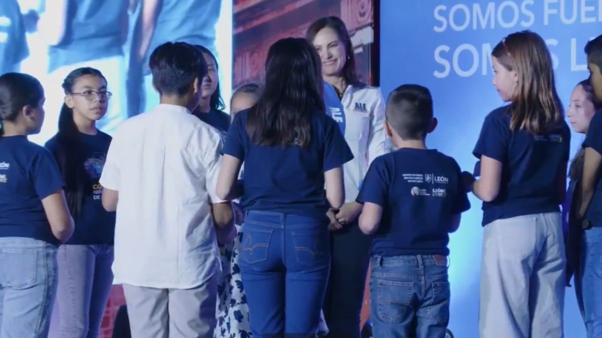 Niñez leonesa toma protesta ciudadana a Ale Gutiérrez