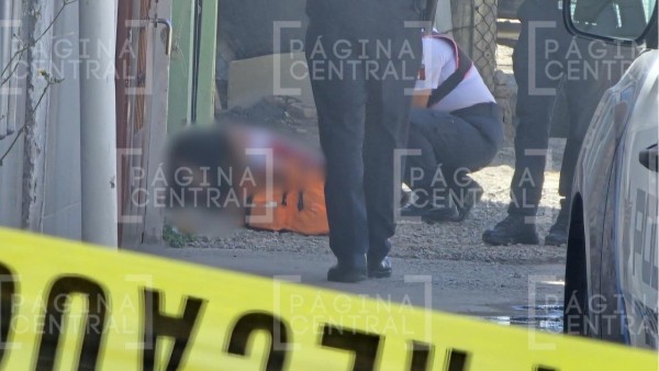 “¡Me quiero ir con él en la ambulancia!“ Balean a dos en El Granjeno y están muy graves