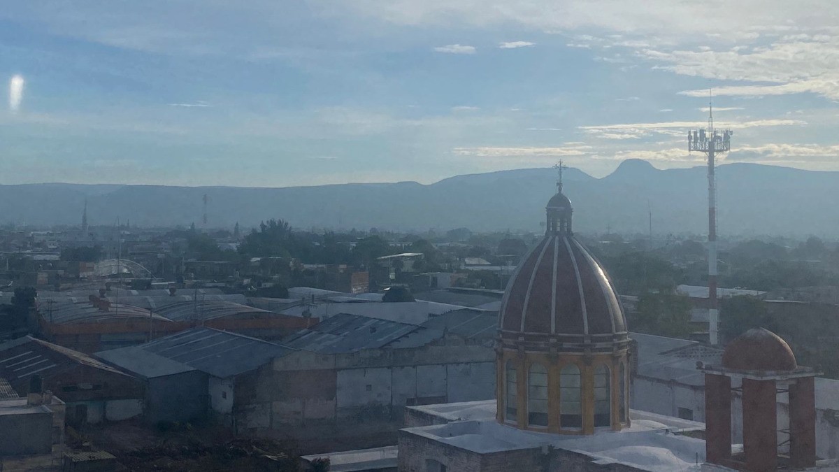 ¡Agárrate! Fuertes vientos y polvo provocará este fenómeno climático hoy sábado en León