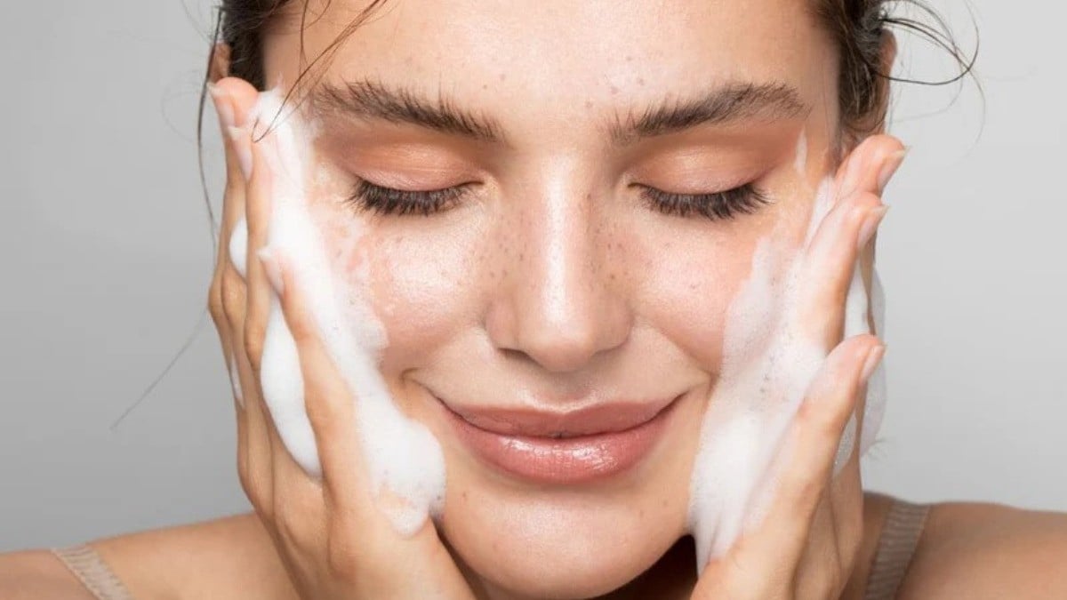 Estos son los mejores jabones para lavar tu cara, según dermatólogos