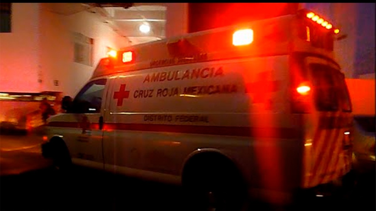 Asesinan a otro alcalde, fue atacado con un arma blanca afuera de su casa