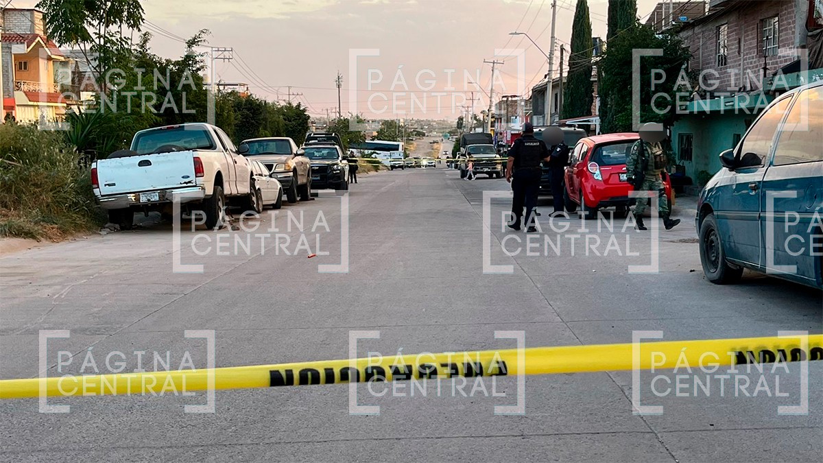 Disparan contra dos personas dentro de un taller mecánico; una de ellas es menor de edad