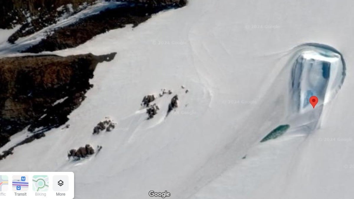 Misteriosa 'puerta' en medio de la Antártida causa revuelo en redes y oleada de teorías