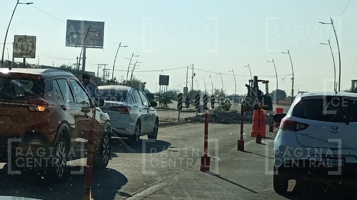 Obras provocan caos vial y hasta un choque en el Eje Metropolitano