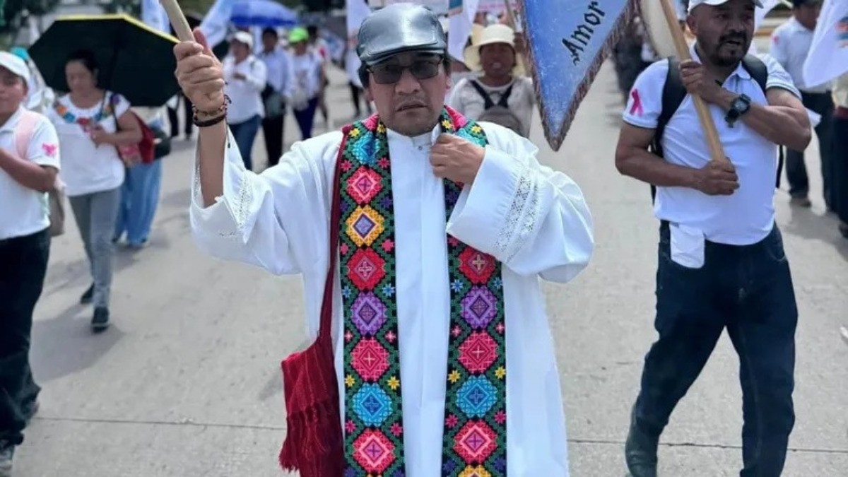 Matan a sacerdote tras salir de misa; era reconocido por su activismo por la paz