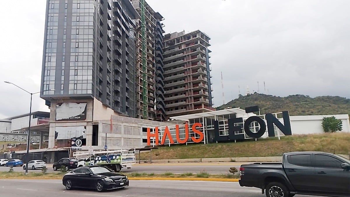 Compran departamentos de hasta 3.5 mdp en Torres Haus León y llevan años sin recibirlos