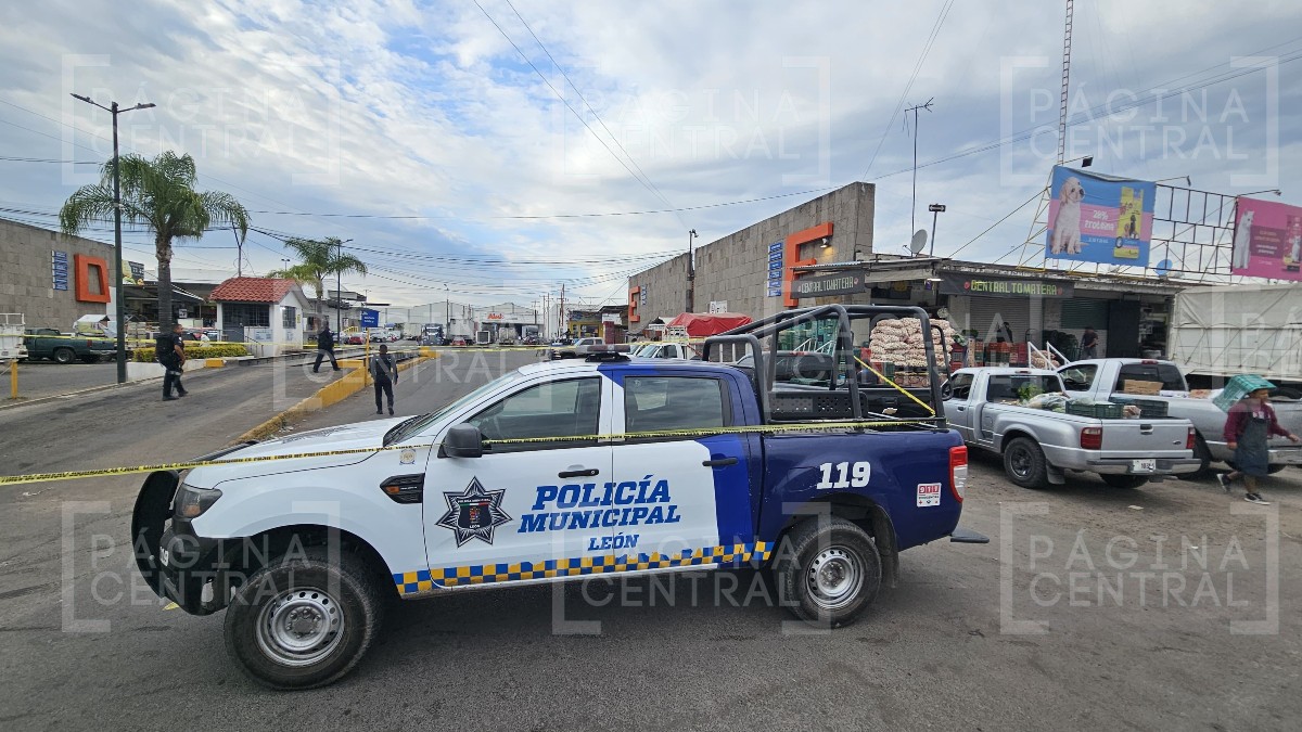 Pareja de comerciantes son asesinados mientras atendían en la Central de Abastos de León
