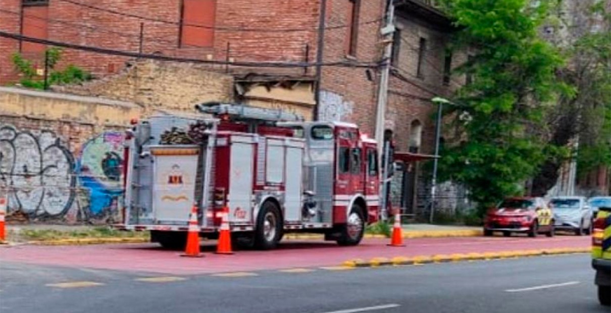 Explosión dentro de una escuela sorprende a estudiantes; 22 resultan heridos