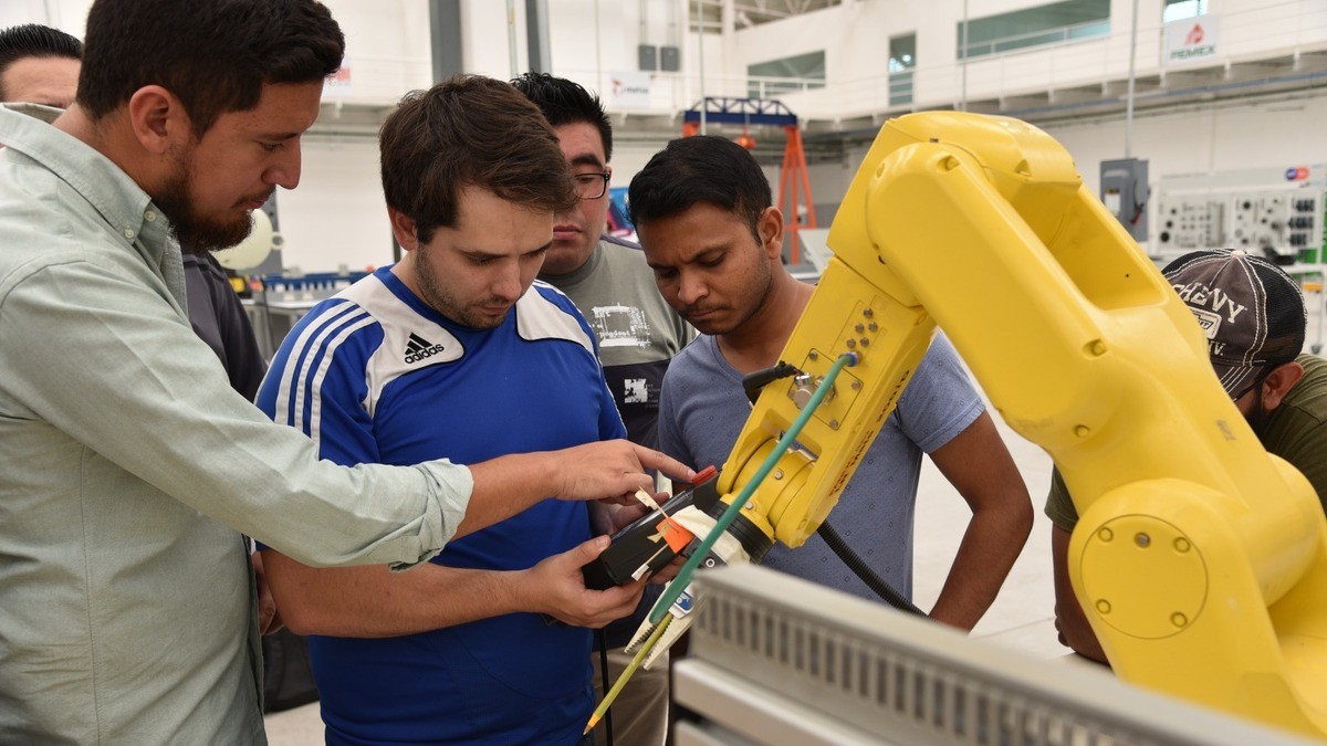 Crece capacitación laboral en Guanajuato; este año habría 90 mil egresados del IECA
