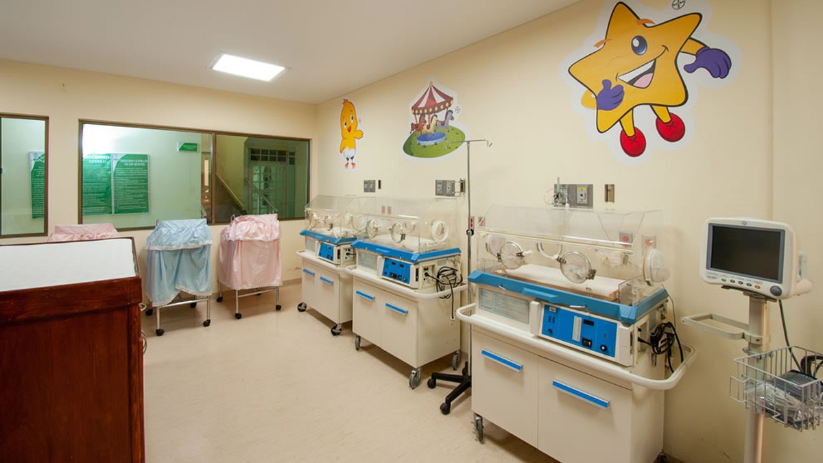 Personal hospitalario rompió el cuello de una recién nacida y no dijeron nada; niña murió