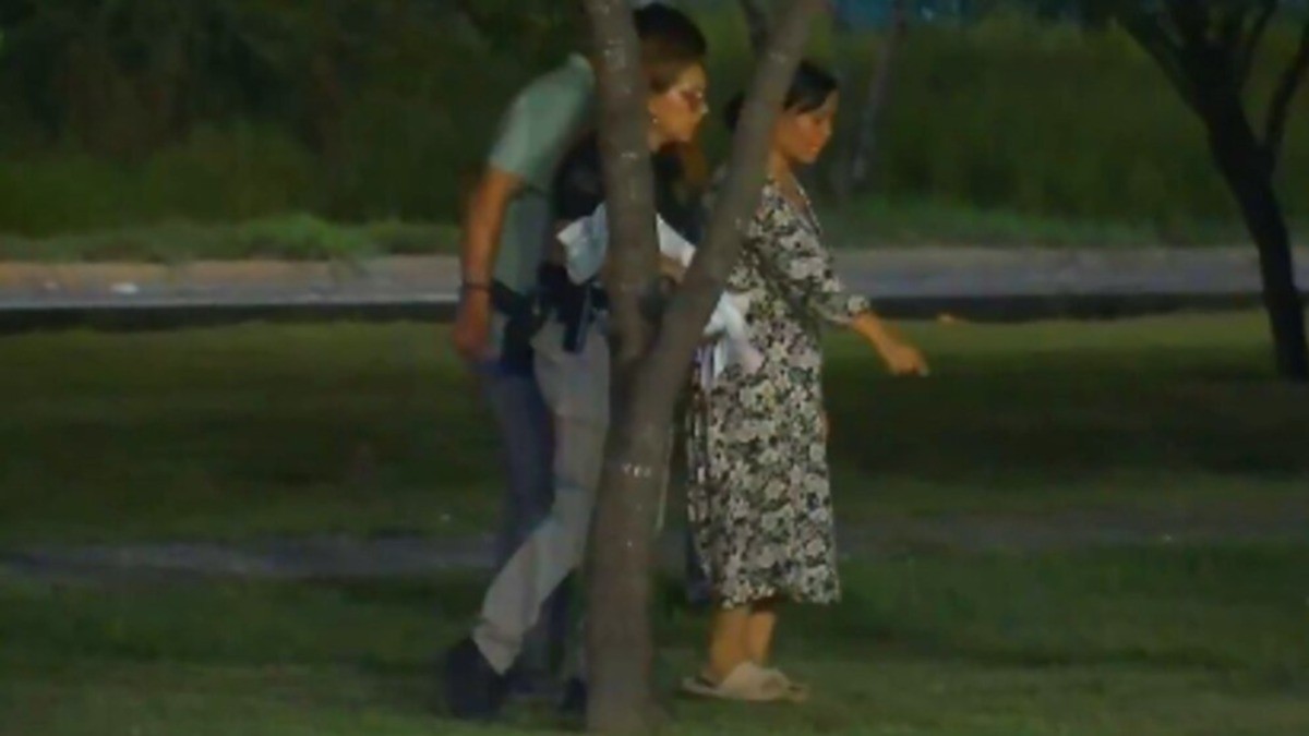 Le dan a mujer para comprar leche, pero fue un engaño para robarle a su bebé