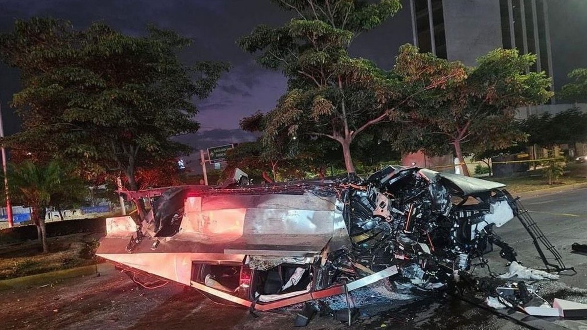 ¿Realmente es indestructible el Cybertruck de Tesla? Ocurre segundo accidente en México