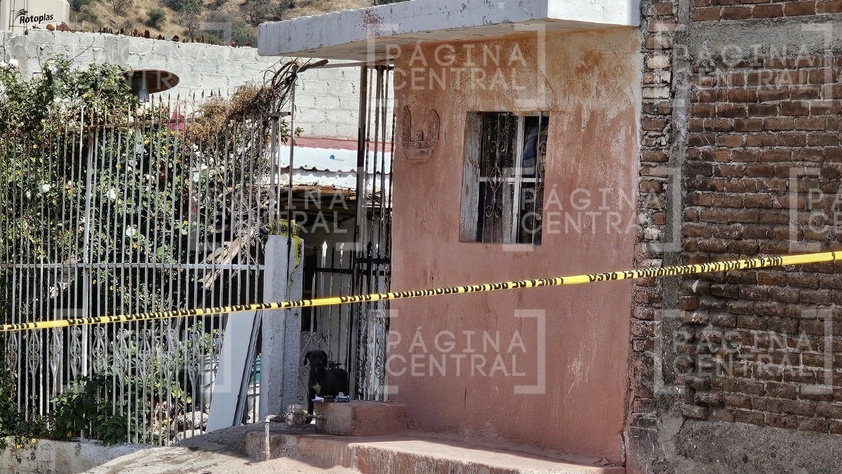 Entran a vecindad en Lomas de Guadalupe y le dan varios balazos a un hombre