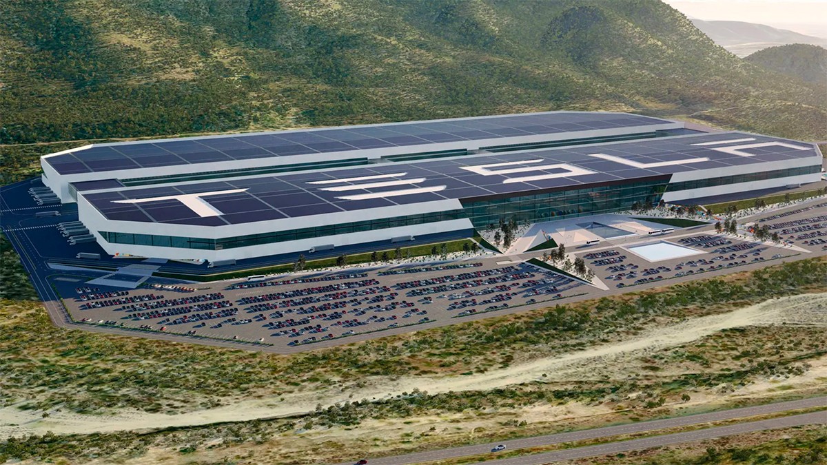 Ebrard buscará a Musk para conocer el destino de la gigafábrica de Tesla en Nuevo León