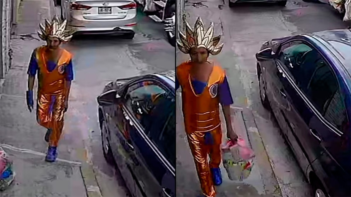 VIDEO Trabajador de limpieza es captado trabajando vestido de Goku y se vuelve viral