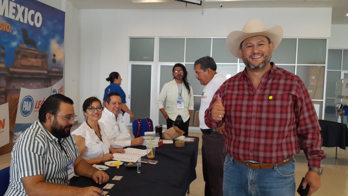 Votan panistas guanajuatenses para elegir a su líder nacional; Diego Sinhue reaparece