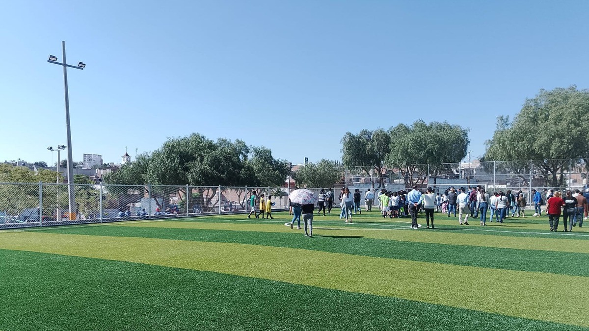 Colonos de la Granada disfrutan de minideportiva recién remodelada