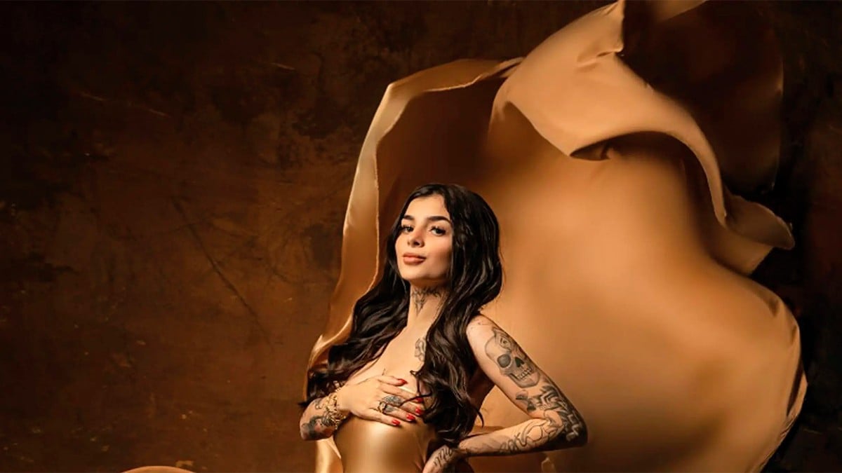 VIDEO Karely Ruiz sorprende al presentar al padre de su hija, ¿ya están casados?