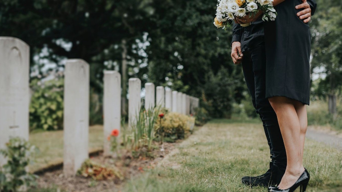 Propone diputado cinco días de permiso pagado por luto para trabajadores