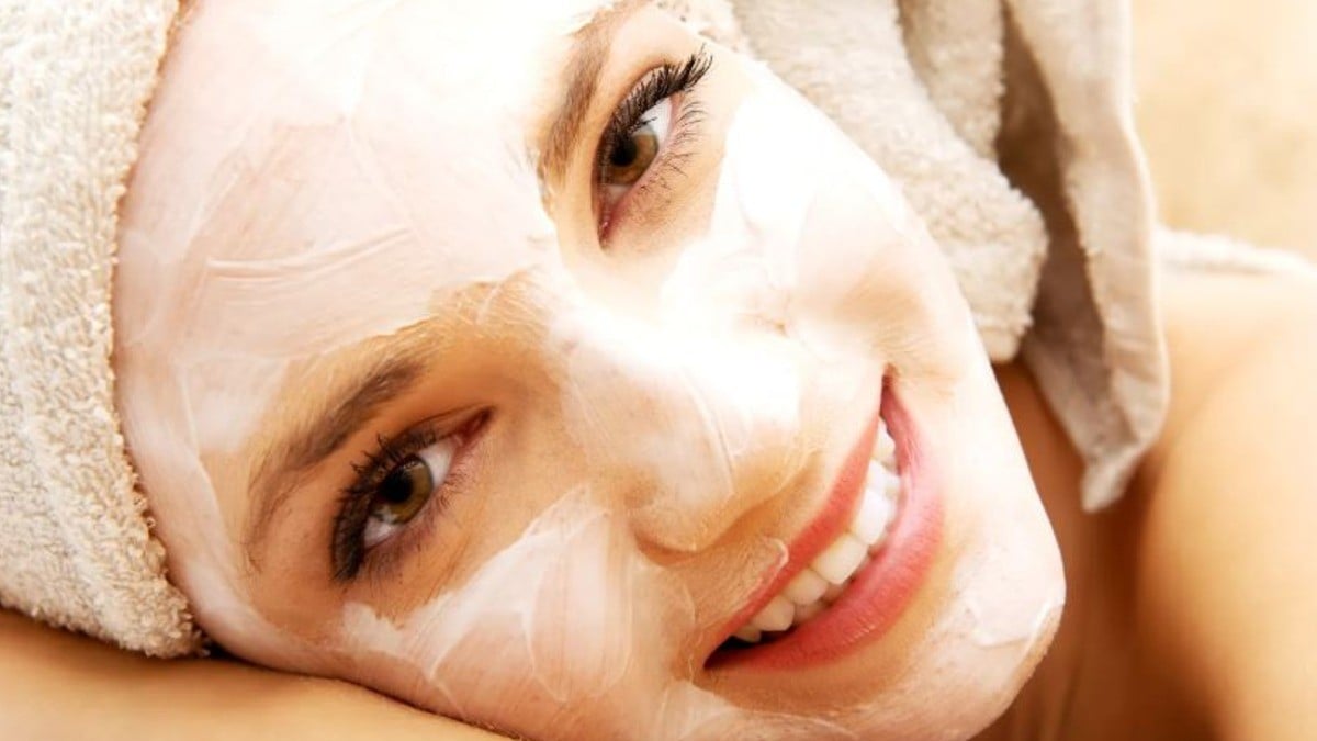 Aclara tu piel y reduce las manchas en la cara con esta mascarilla casera