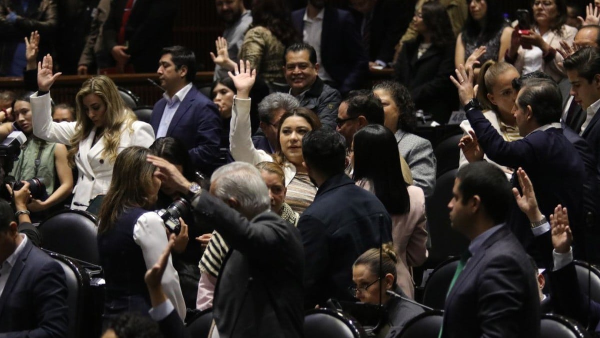 Avalan diputados reforma para crear una 'Súper Secretaría' de seguridad