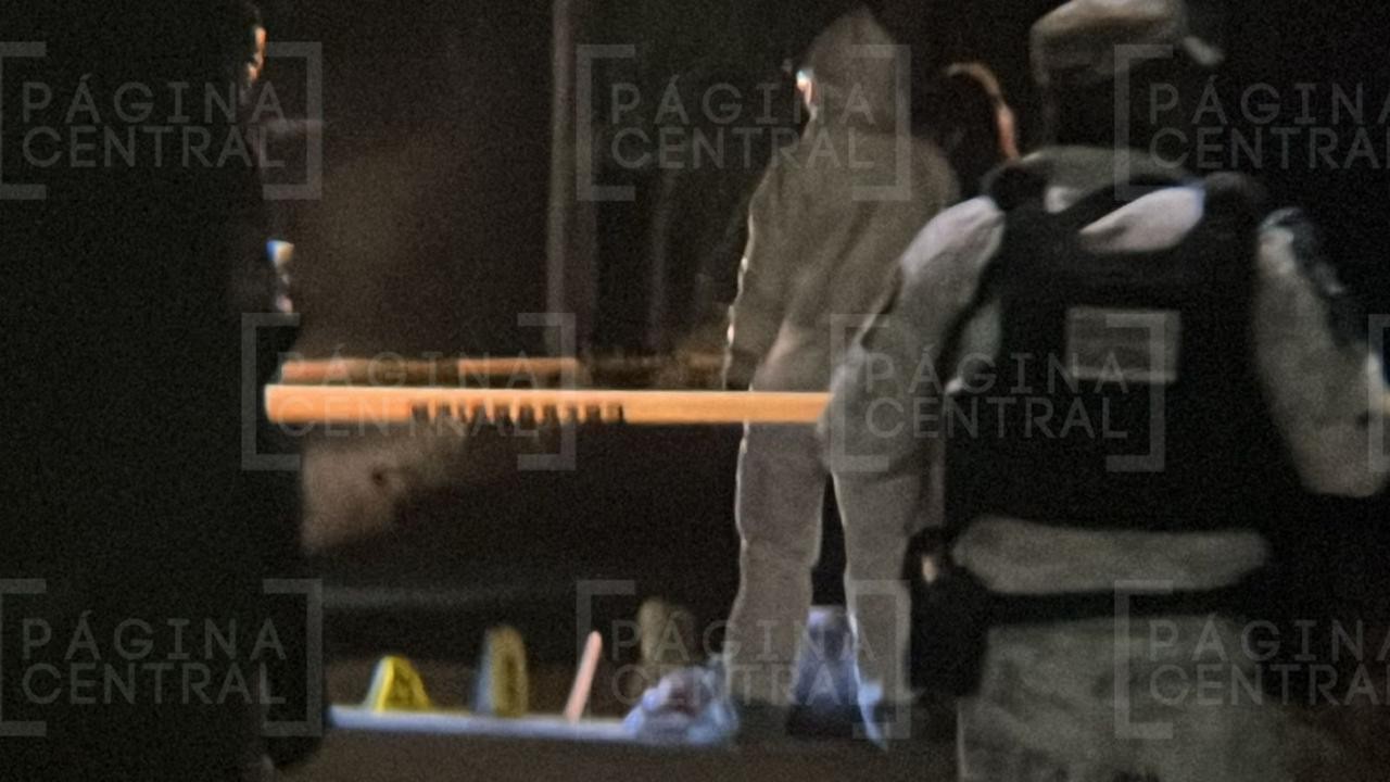 Vecinos notan unos bultos en la colonia La Escondida y encuentran dos cuerpos encobijados