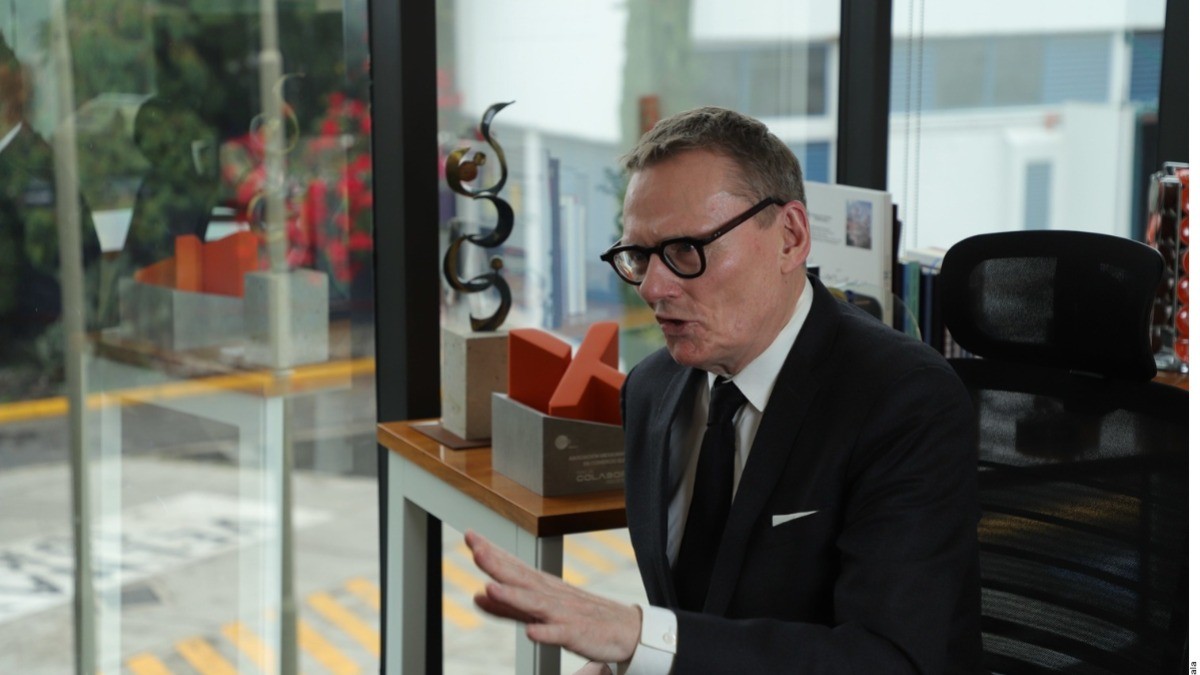 Ve Nobel de Economía problema de Estado de Derecho en México