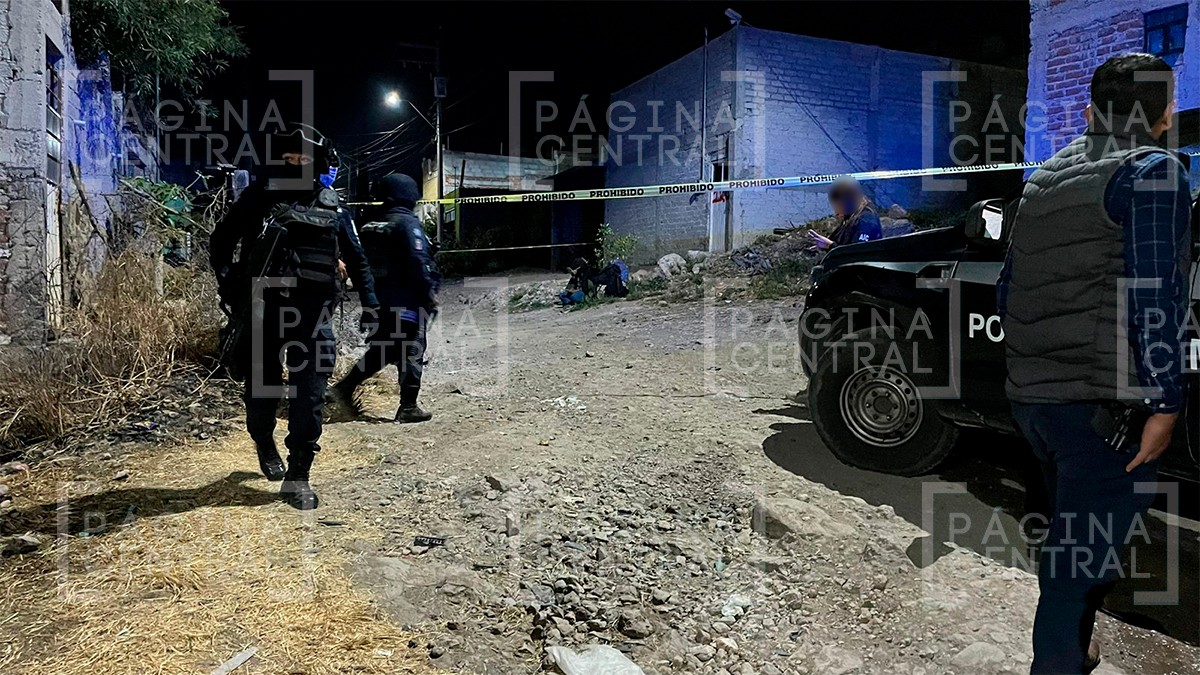 Descubren buscadoras restos óseos enterrados en un baldío en Jardines de Medina