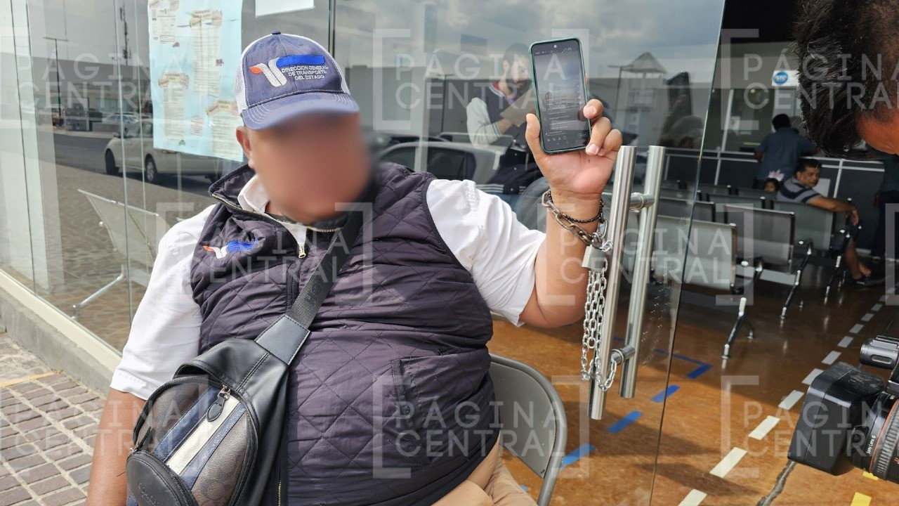 Mario volverá a sus funciones después de encadenarse a oficinas de Transporte estatal