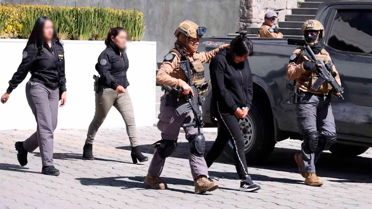 Detienen a alcaldesa de este municipio por presuntos lazos con el crimen organizado