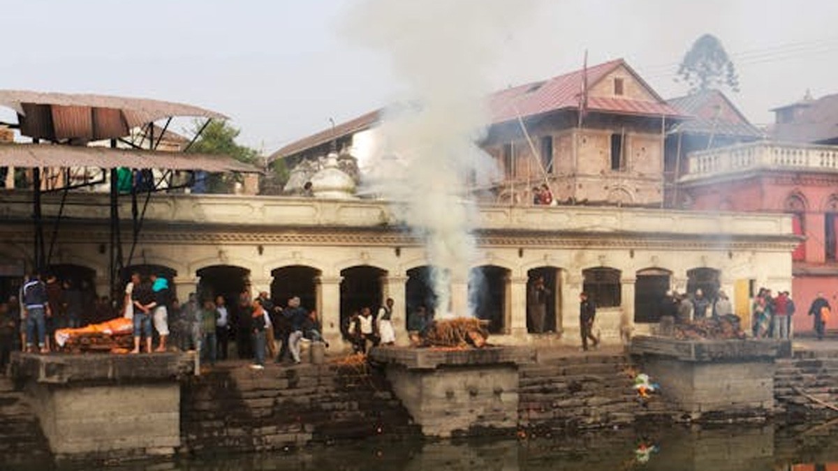 Hombre es declarado muerto, pero descubren que seguía vivo segundos antes de cremarlo