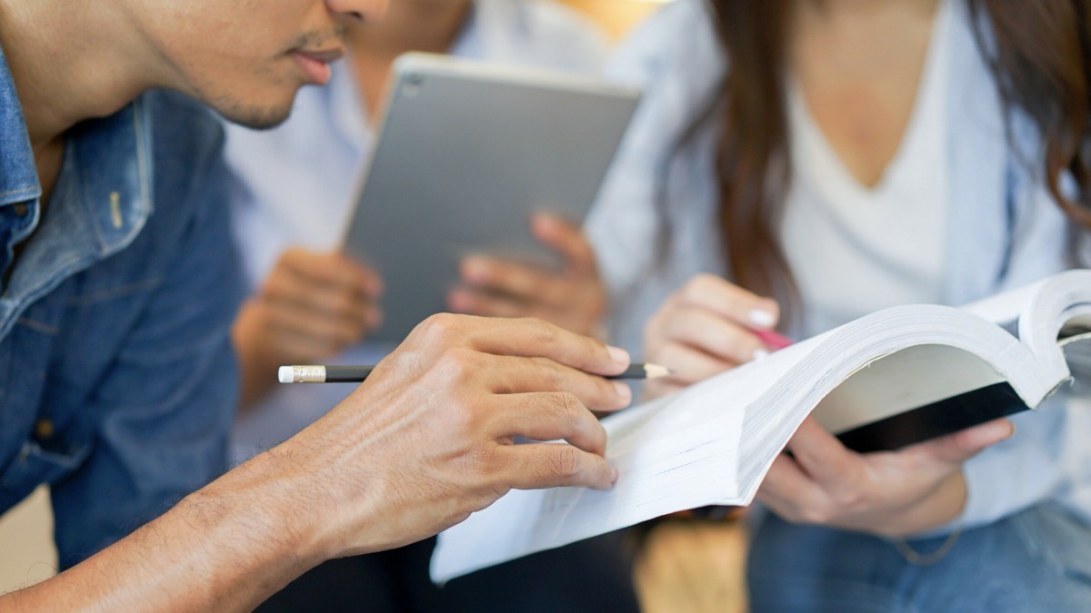 Impulsan iniciativa para que jóvenes salgan con empleo tras hacer servicio social