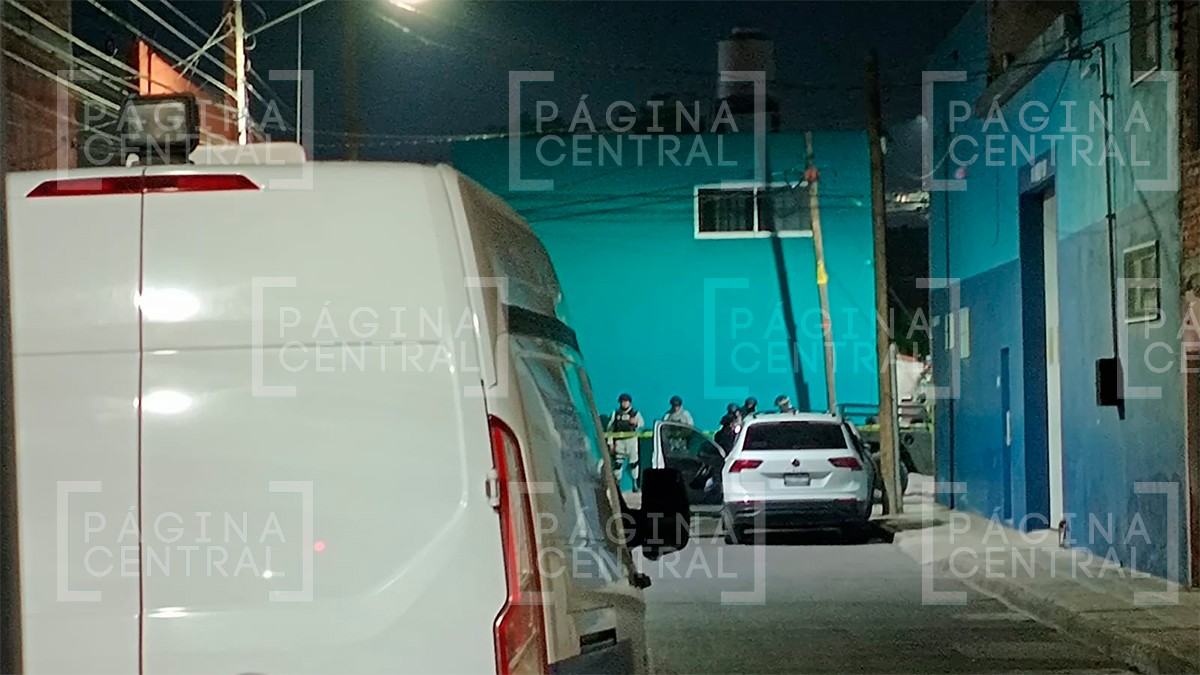 Asesinan a mujer cuando llegaba a su casa; no le permitieron bajar de su carro