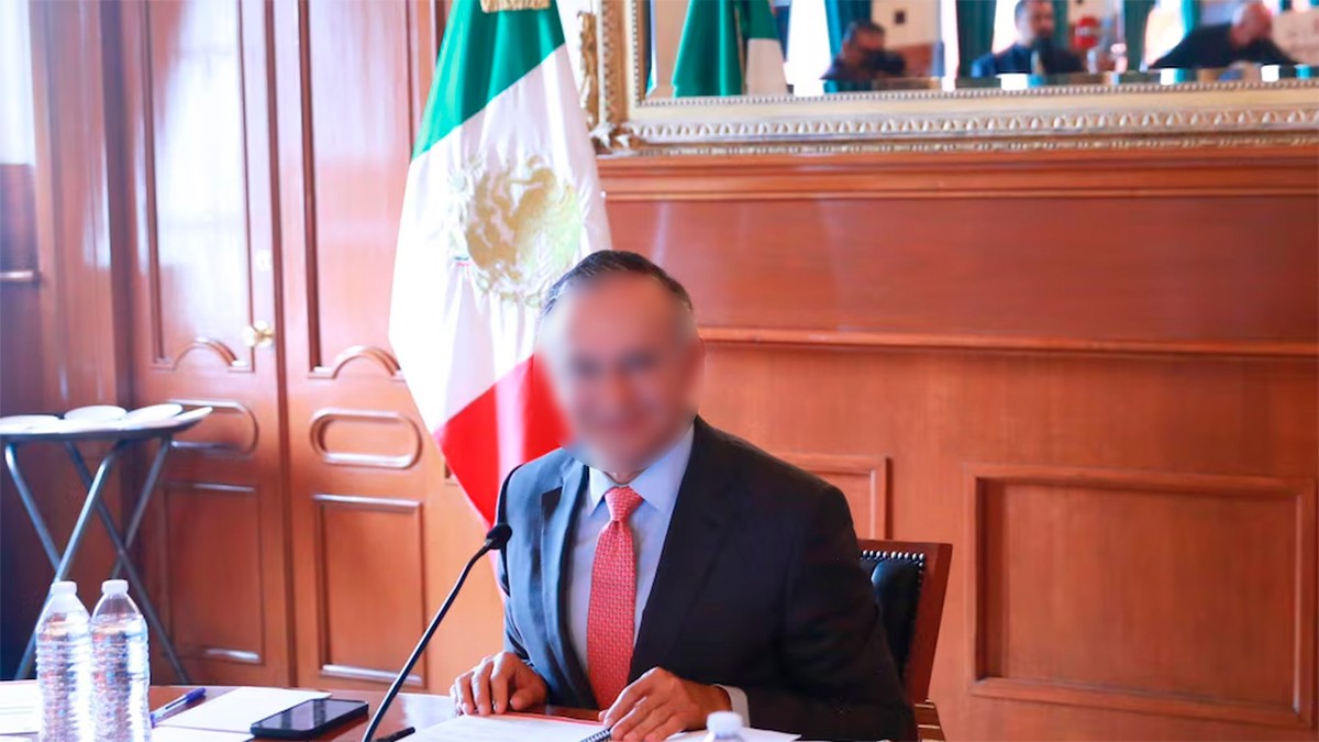 Exalcalde en prisión domiciliaria reclama al ayuntamiento aguinaldo y horas extras