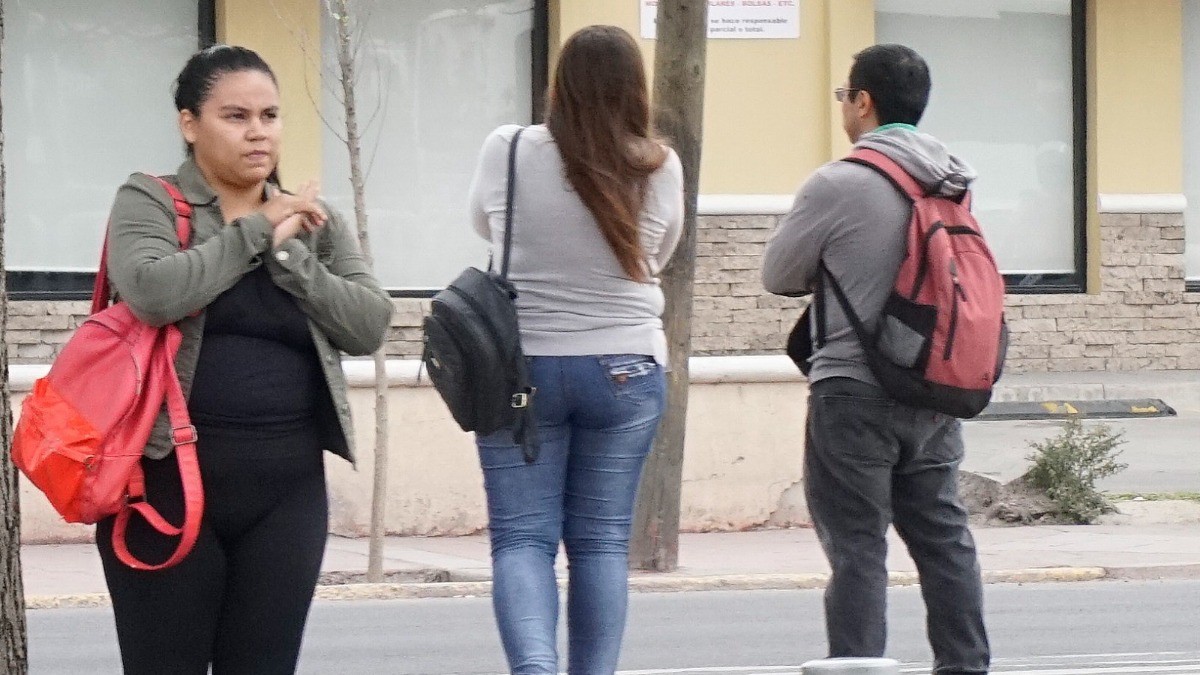 ¡No salgas sin suéter! A estas horas pegará más el frío en León este sábado