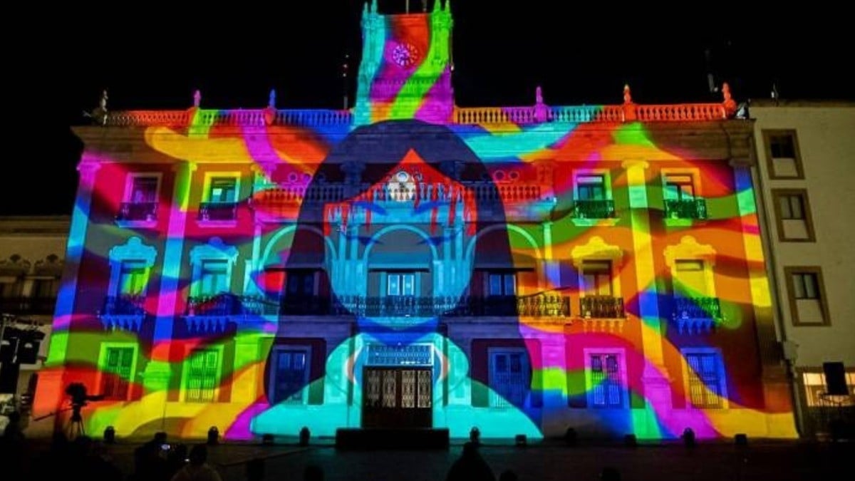 Todo listo para 'León Light Fest 7', donde el arte digital da vida a fachadas monumentales