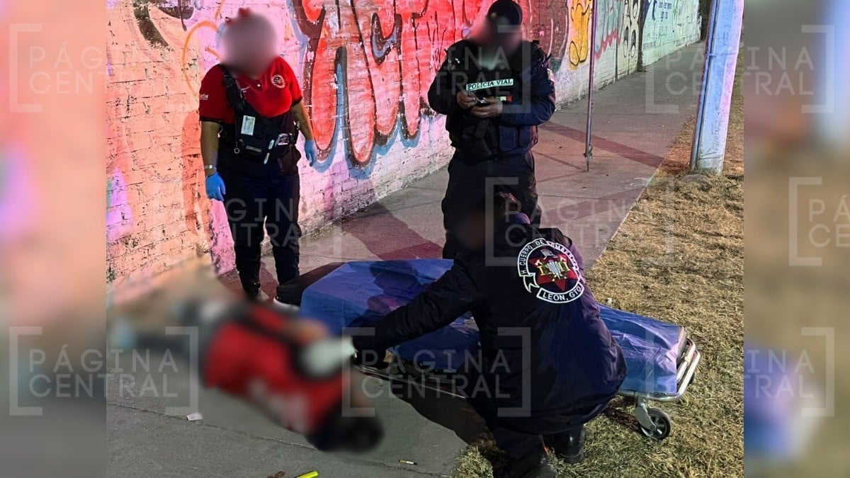 Hombres lanzan petardo a mujer en Villa de las Flores ¡y le fracturan la pierna!