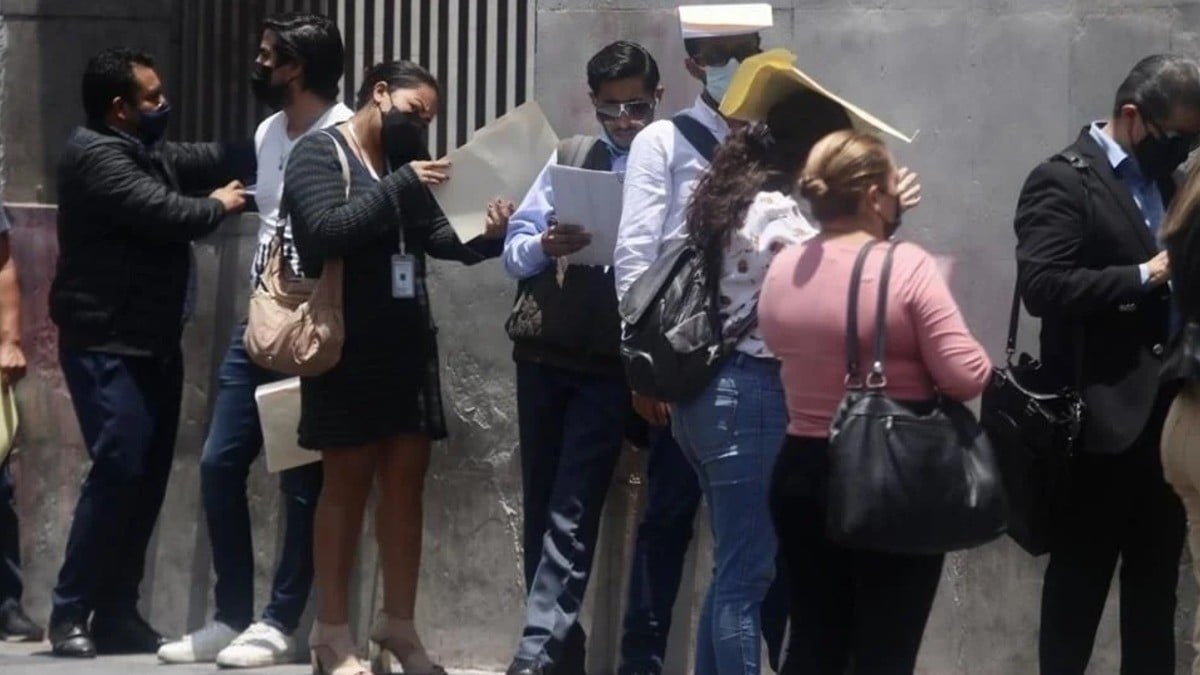 Viven 13 entidades alta pobreza laboral