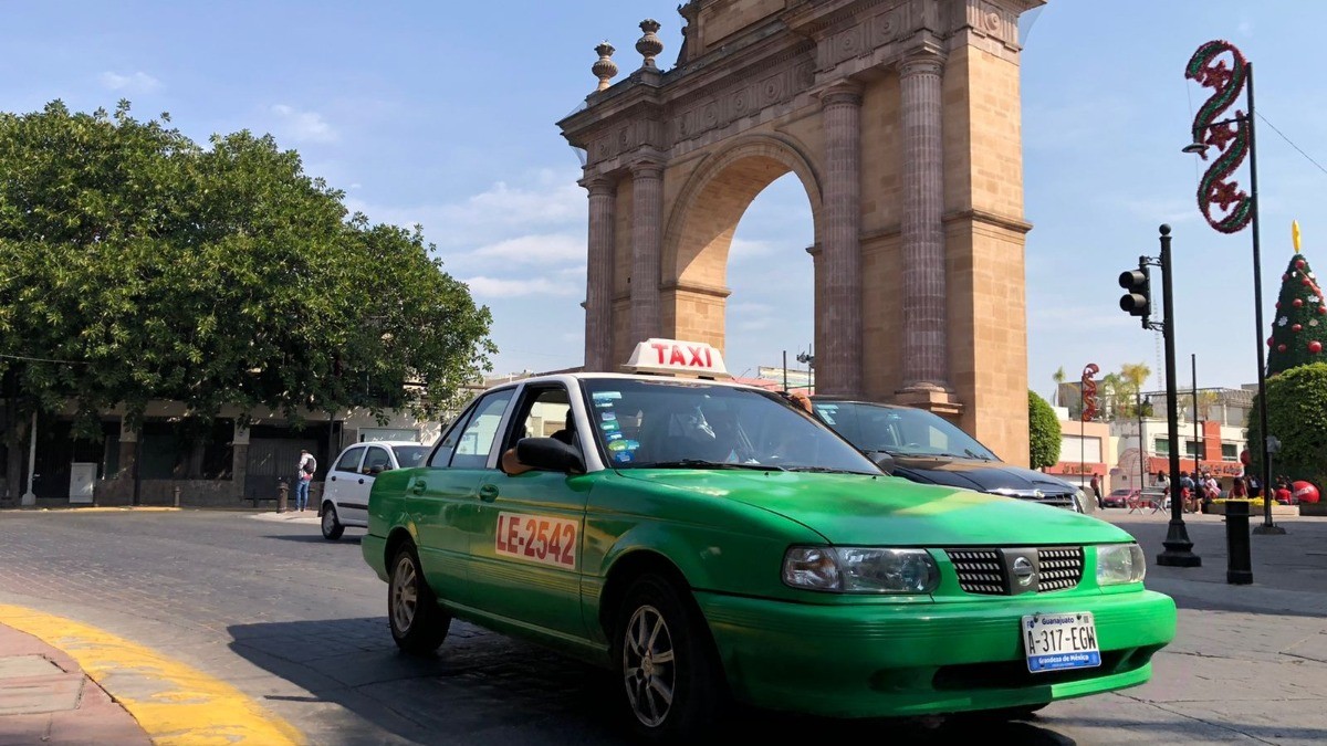 ¡Adiós a los taxis verdes! Taxistas de Guanajuato planean cambio de imagen en 2025